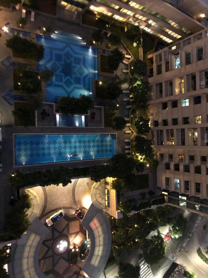 Downtown Boulevard One Bedroom Apt In 29 Blvd غرفة وصالة Burj & Fountain View Master Bedroom Plus 2 Single Beds In Living Room Dubai Eksteriør billede